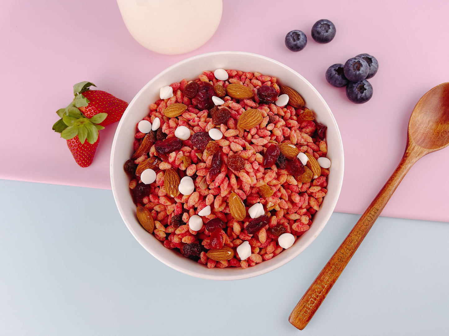 strawberry rice puff