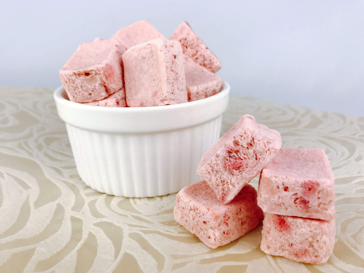 Strawberries Yogurt Cubes (Freeze-Dried) (45g) - Fu Kitchen Malaysia