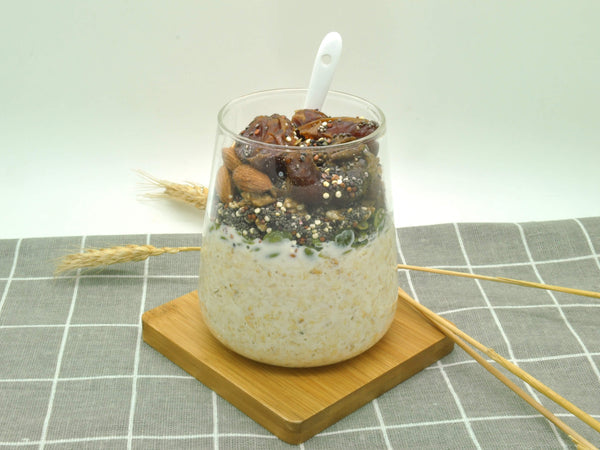 kurma overnight oats