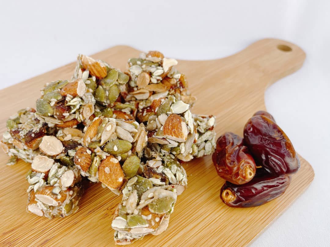 healthy nut cubes kurma